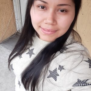 Meet your Posher, Roxana